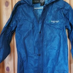 Frog Toggs rain coat